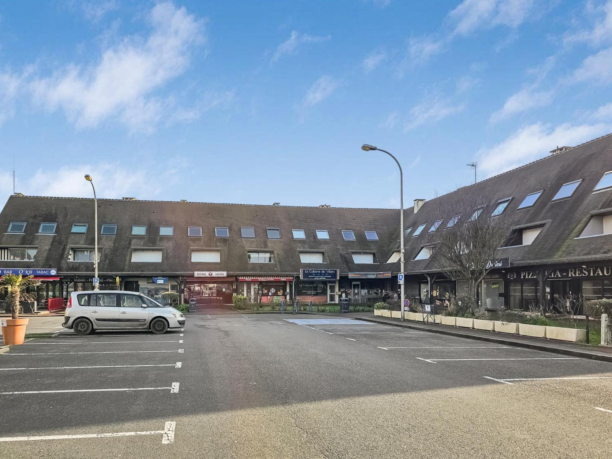2 * Villers-sur-Mer