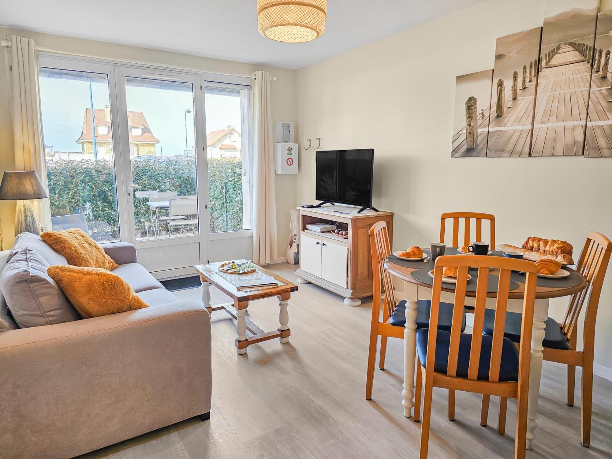 2 Apartment Villers-sur-Mer